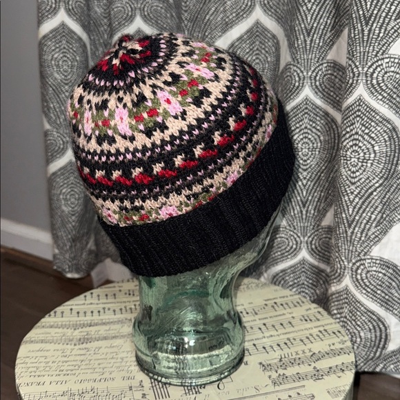 100% Baby Alpaca Multicolored Beanie NWT main image 5